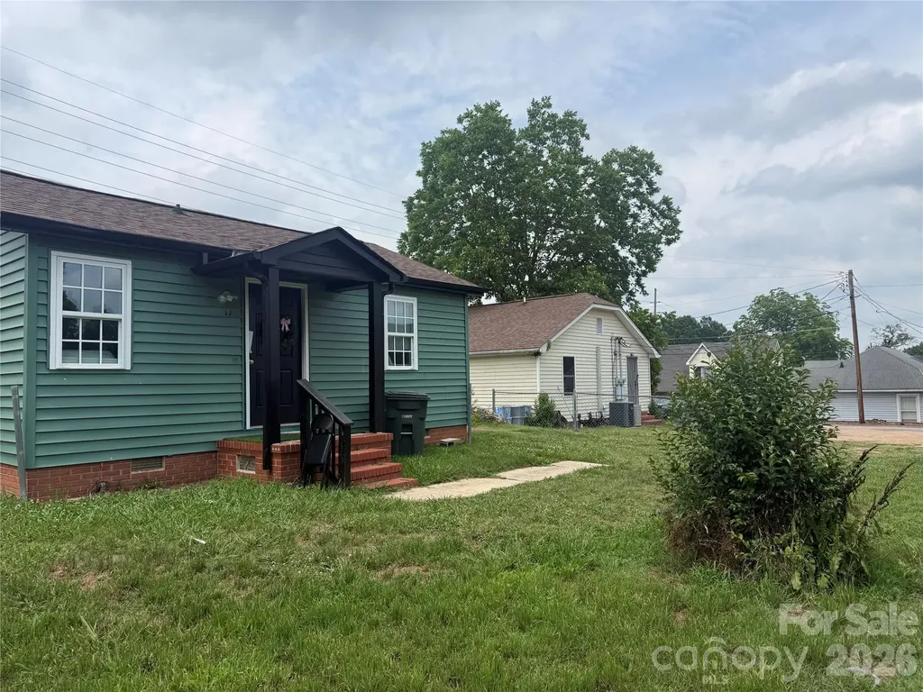 15 Brookwood Avenue NW Concord NC 28025