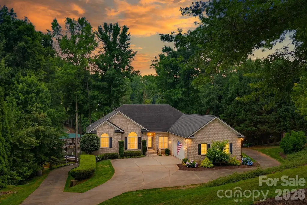 197 April Road Troutman NC 28166