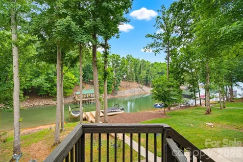 197 April Road Troutman NC 28166