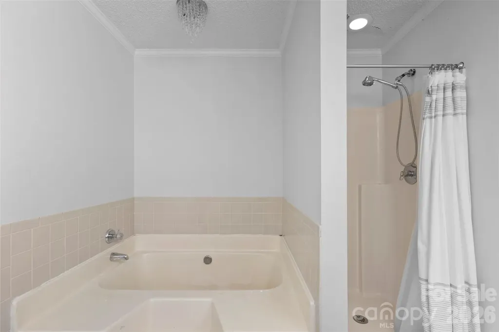 8704 Hornwood Court Charlotte NC 28215