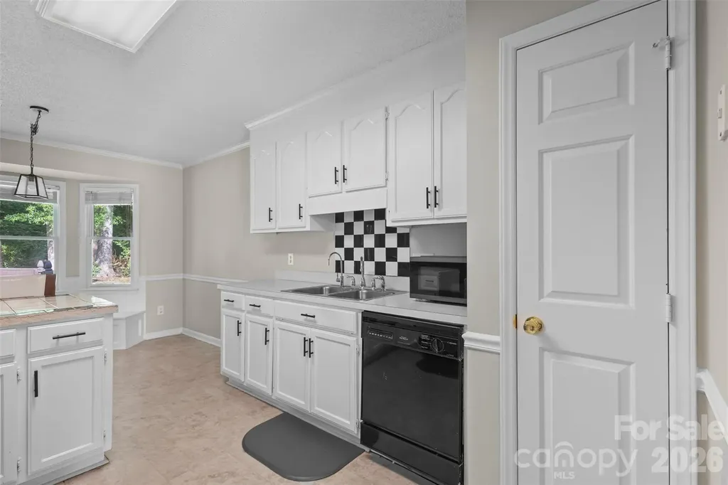 8704 Hornwood Court Charlotte NC 28215