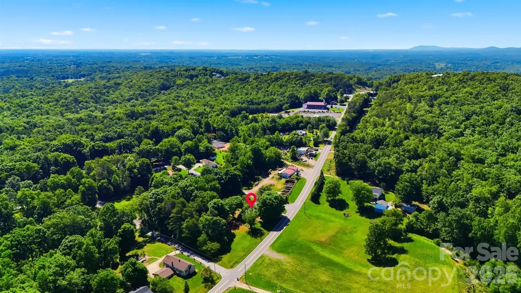 2089 Connelly Springs Road Lenoir NC 28645