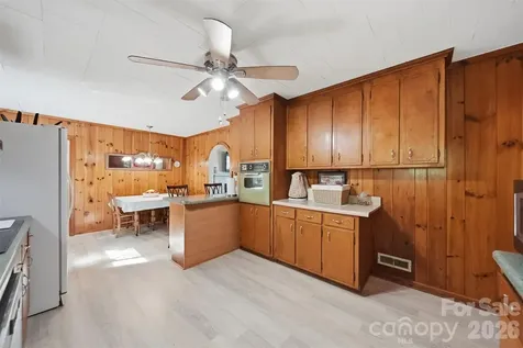 2089 Connelly Springs Road Lenoir NC 28645