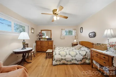 2089 Connelly Springs Road Lenoir NC 28645