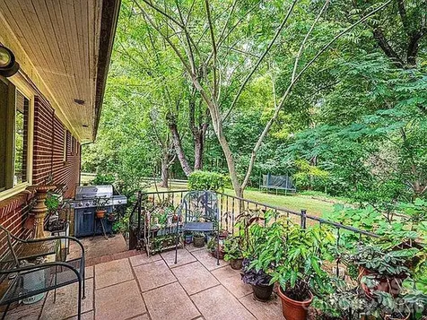 2089 Connelly Springs Road Lenoir NC 28645