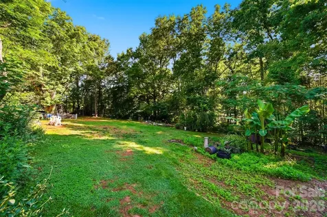 2089 Connelly Springs Road Lenoir NC 28645