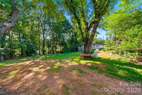 2089 Connelly Springs Road Lenoir NC 28645