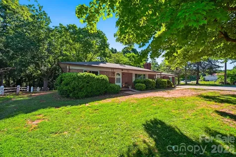 2089 Connelly Springs Road Lenoir NC 28645