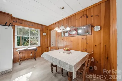 2089 Connelly Springs Road Lenoir NC 28645