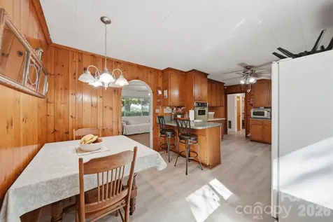 2089 Connelly Springs Road Lenoir NC 28645