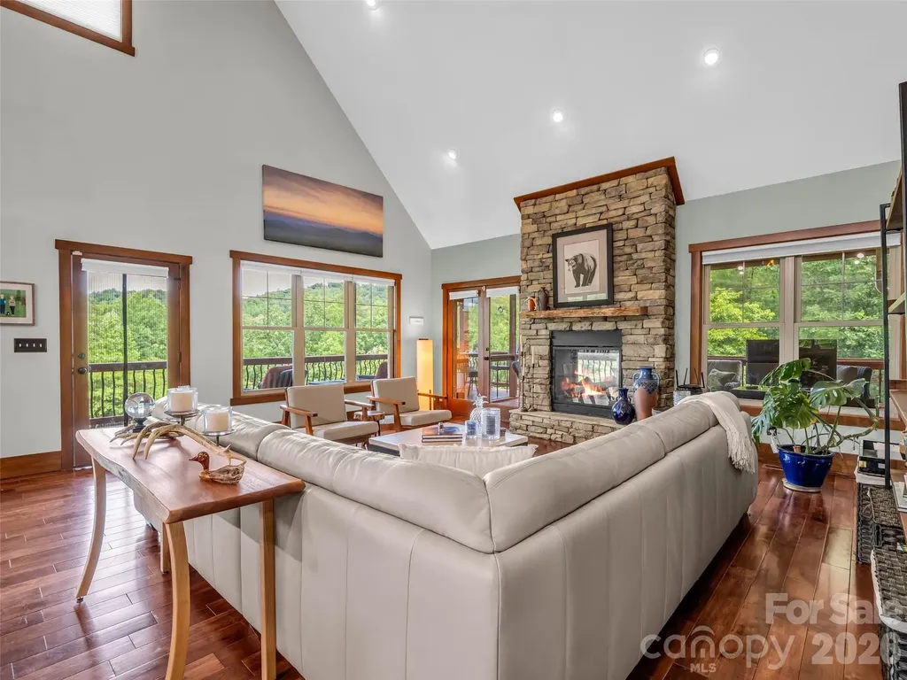 334 Willow Top Lane Lake Lure NC 28746