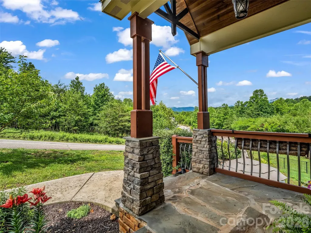 334 Willow Top Lane Lake Lure NC 28746