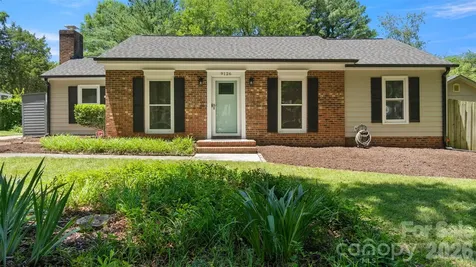 9126 Essen Lane Charlotte NC 28210