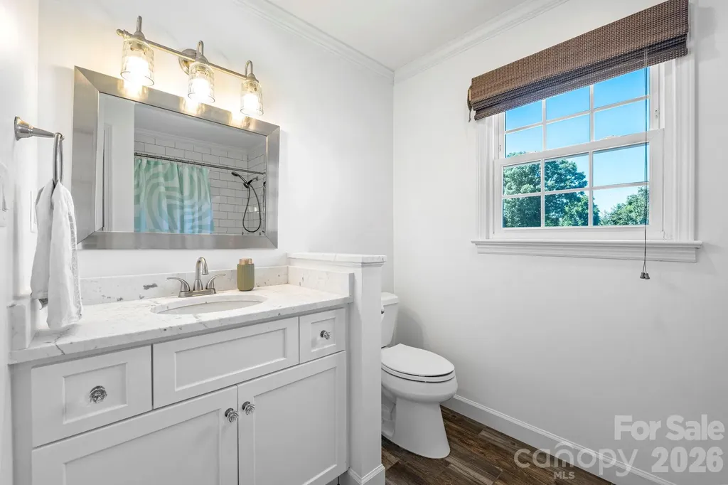 8005 Island View Court Denver NC 28037