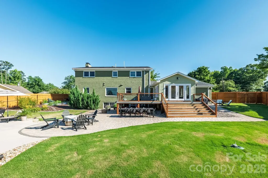 8005 Island View Court Denver NC 28037