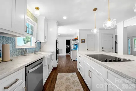 8005 Island View Court Denver NC 28037