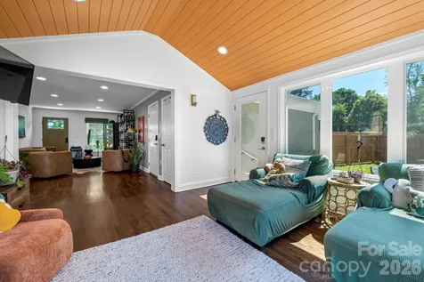8005 Island View Court Denver NC 28037