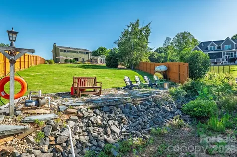 8005 Island View Court Denver NC 28037