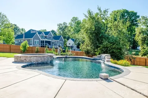 8005 Island View Court Denver NC 28037