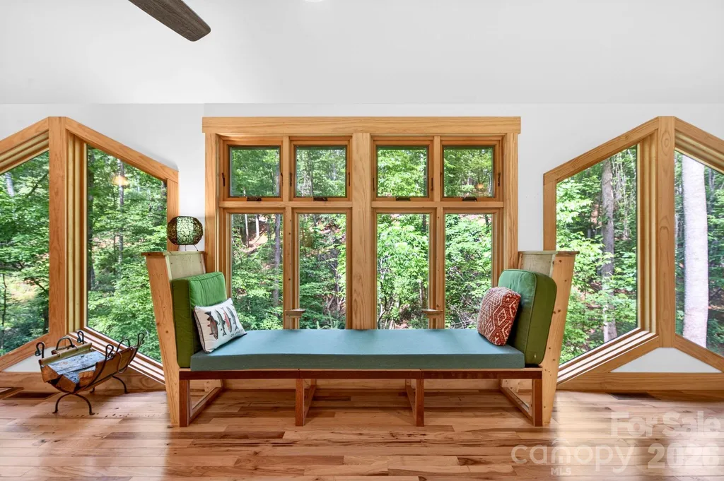378 Dobson View Drive Nebo NC 28761