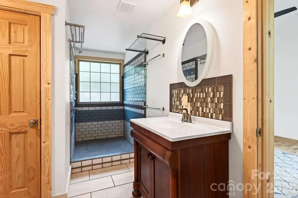 378 Dobson View Drive Nebo NC 28761