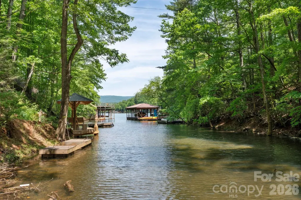 378 Dobson View Drive Nebo NC 28761