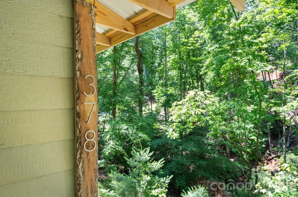 378 Dobson View Drive Nebo NC 28761