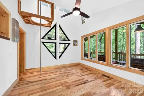 378 Dobson View Drive Nebo NC 28761