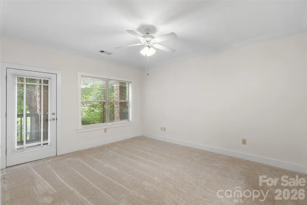 9 Kenilworth Knoll Asheville NC 28805