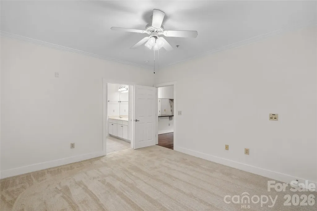 9 Kenilworth Knoll Asheville NC 28805