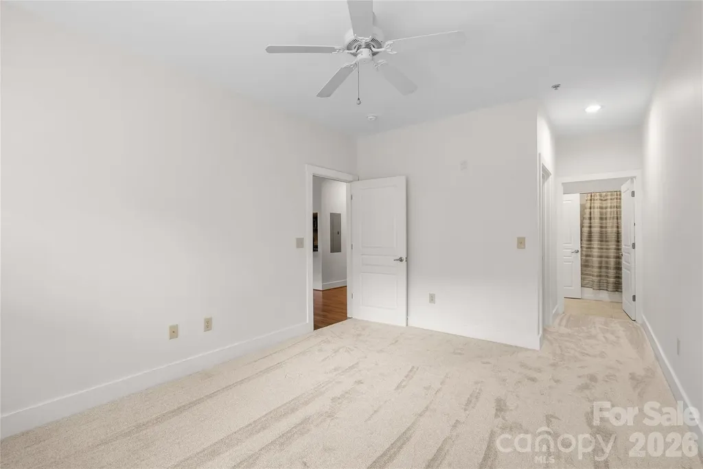 9 Kenilworth Knoll Asheville NC 28805