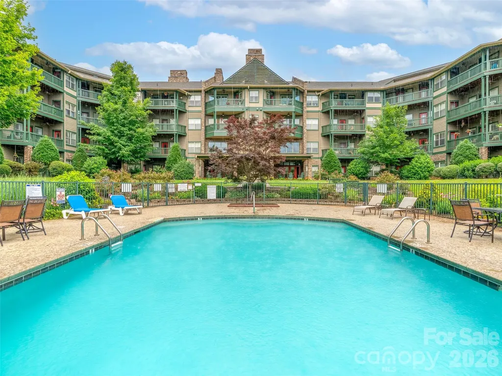 9 Kenilworth Knoll Asheville NC 28805