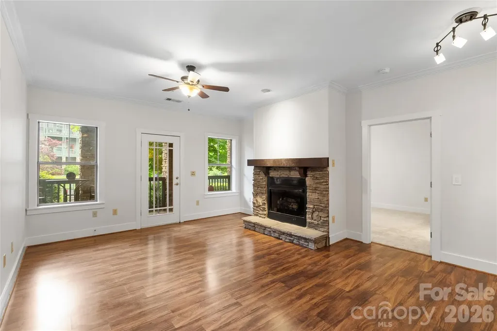 9 Kenilworth Knoll Asheville NC 28805