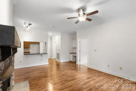 9 Kenilworth Knoll Asheville NC 28805