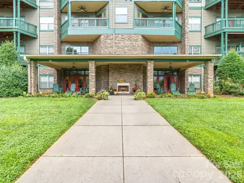 9 Kenilworth Knoll Asheville NC 28805