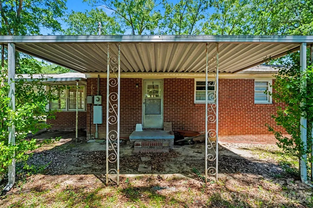 211 White Street Gastonia NC 28052