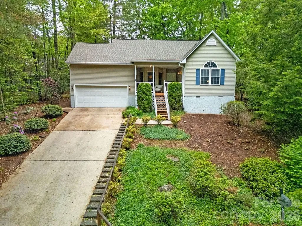 61 Autumn Glen Court Brevard NC 28712