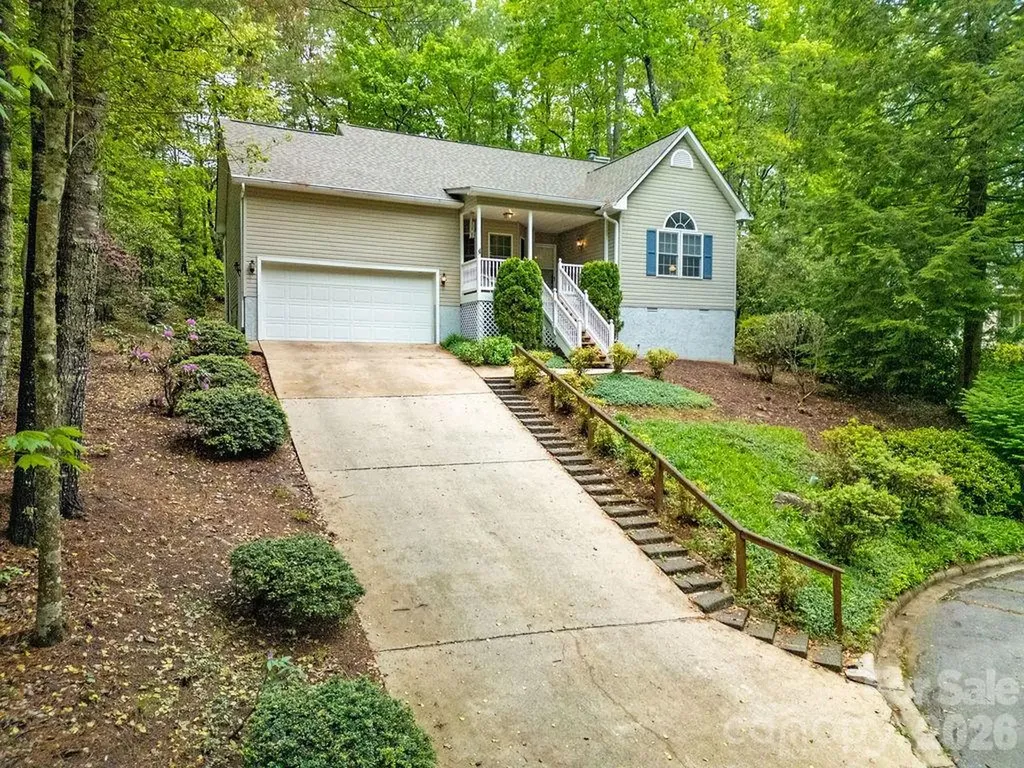 61 Autumn Glen Court Brevard NC 28712