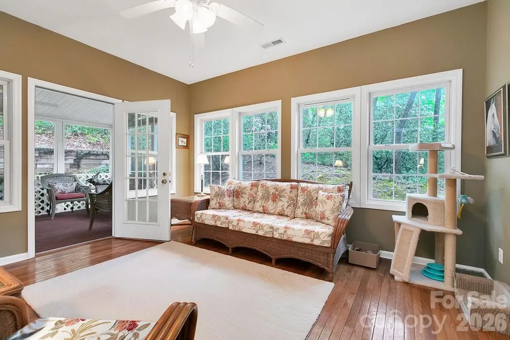 61 Autumn Glen Court Brevard NC 28712