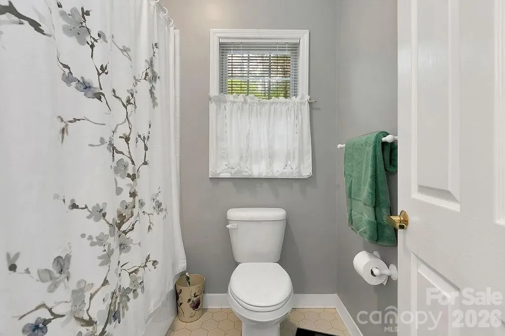 61 Autumn Glen Court Brevard NC 28712