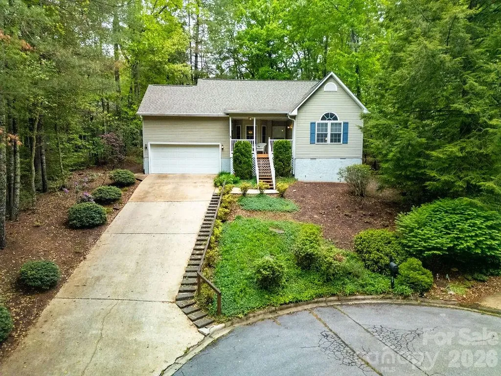 61 Autumn Glen Court Brevard NC 28712