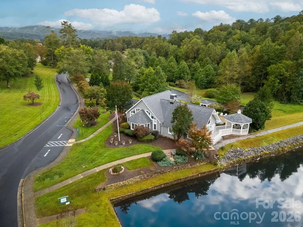 61 Autumn Glen Court Brevard NC 28712