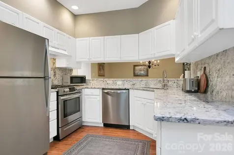 61 Autumn Glen Court Brevard NC 28712