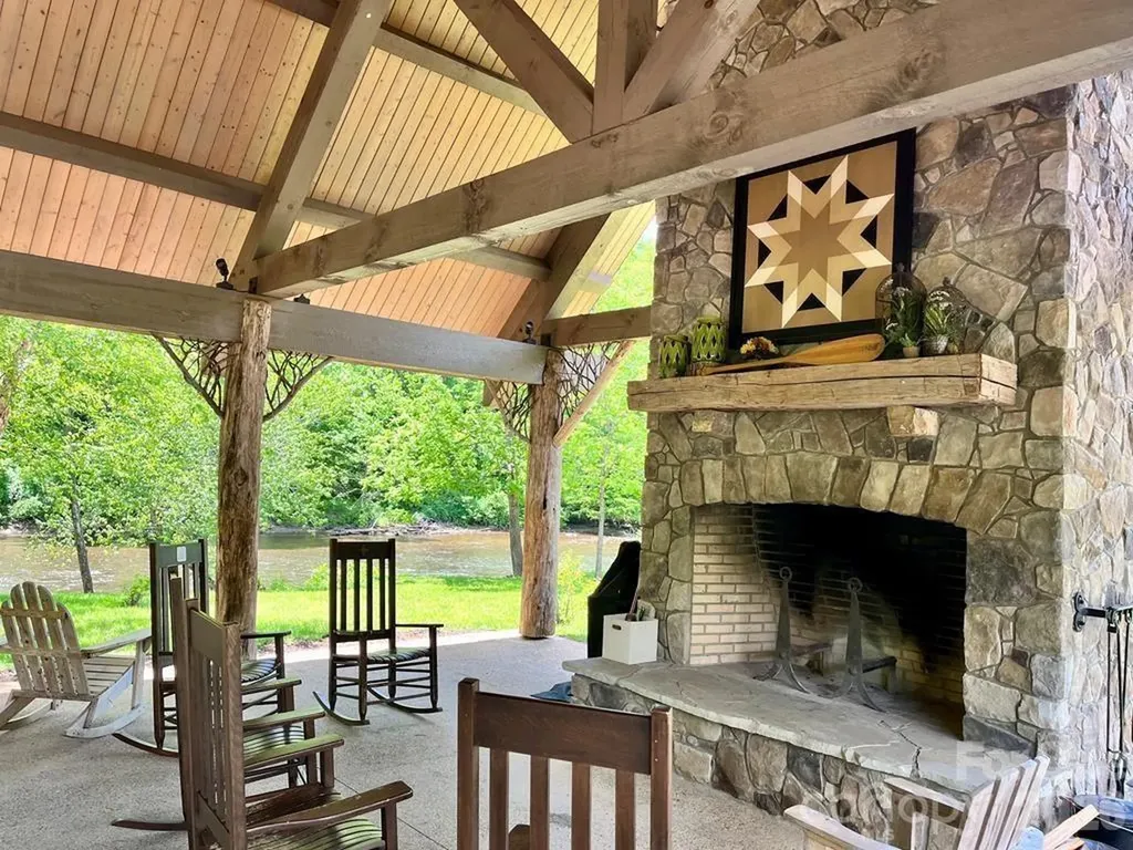 346 River Club Drive Cullowhee NC 28723
