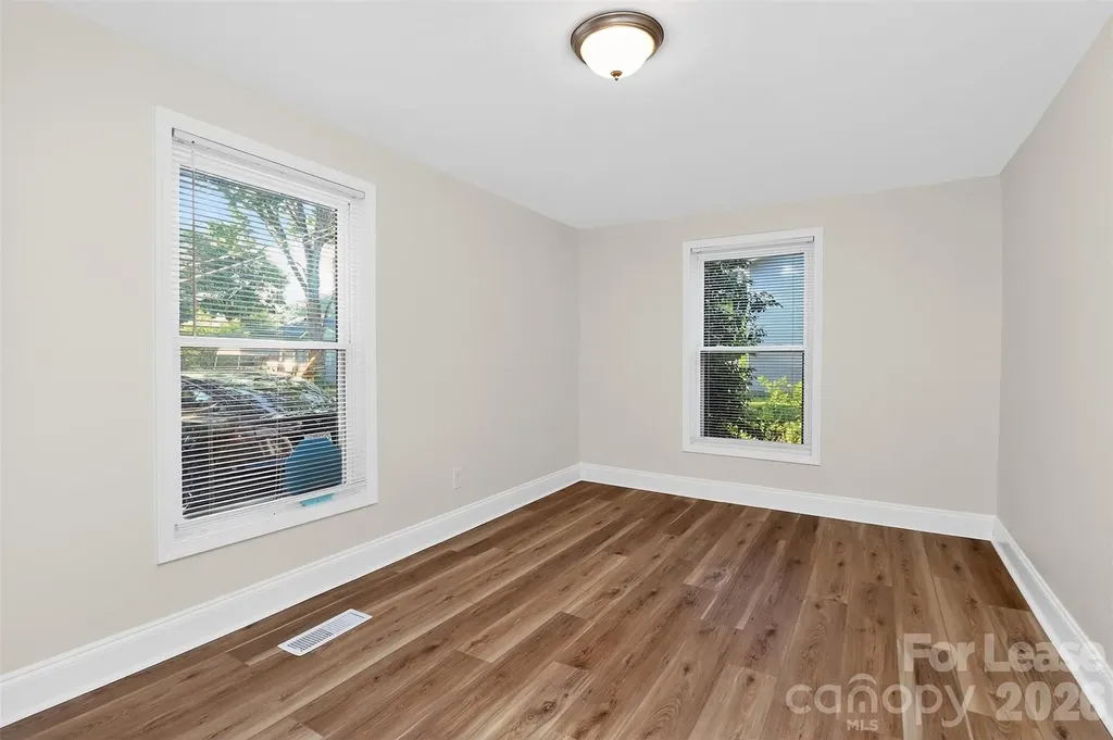 2958 Reid Avenue Charlotte NC 28208