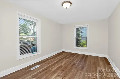 2958 Reid Avenue Charlotte NC 28208