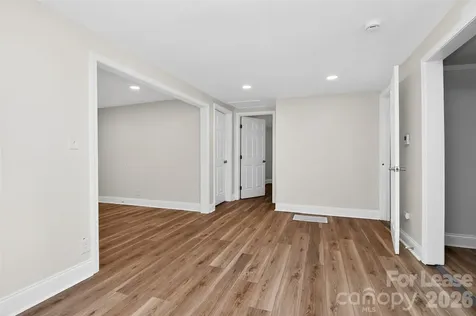 2958 Reid Avenue Charlotte NC 28208