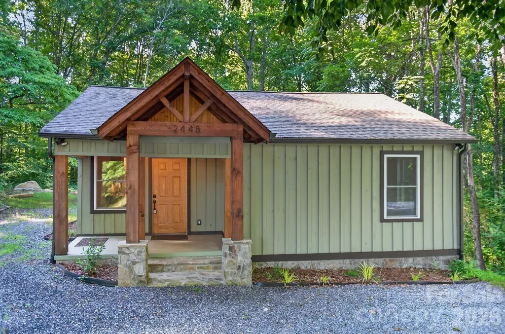 Lenoir NC, 2448 Alfred Hartley Road