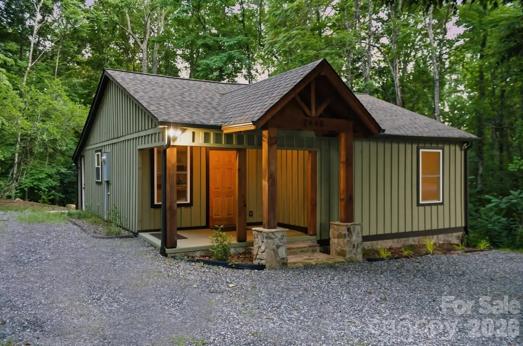 2448 Alfred Hartley Road Lenoir NC 28645