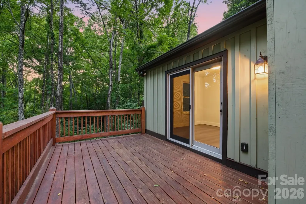 2448 Alfred Hartley Road Lenoir NC 28645